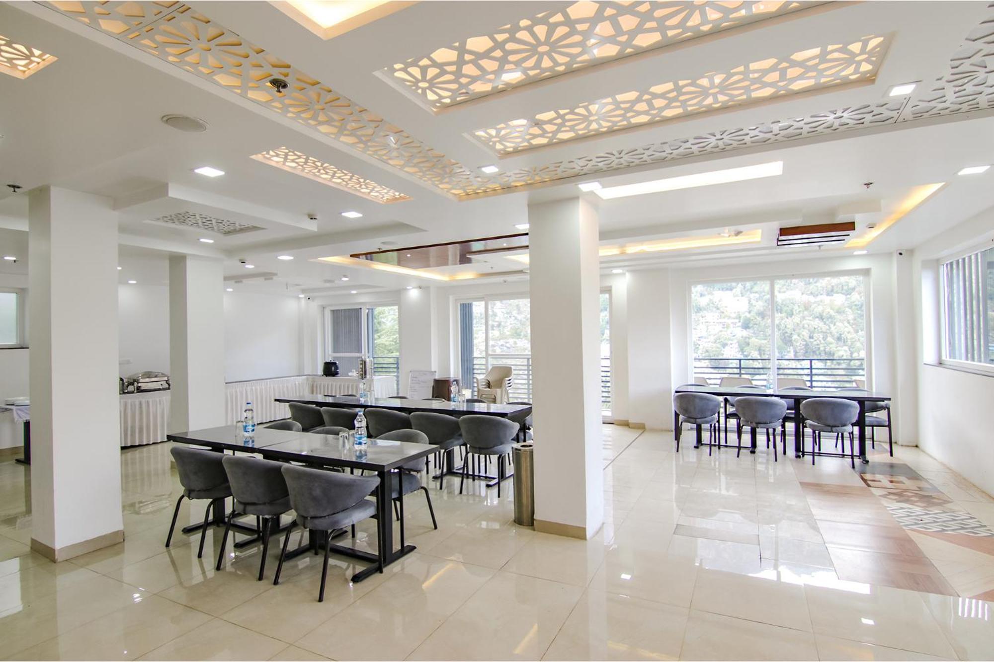 Rr Hotel & Resort Dharamshala Exterior photo